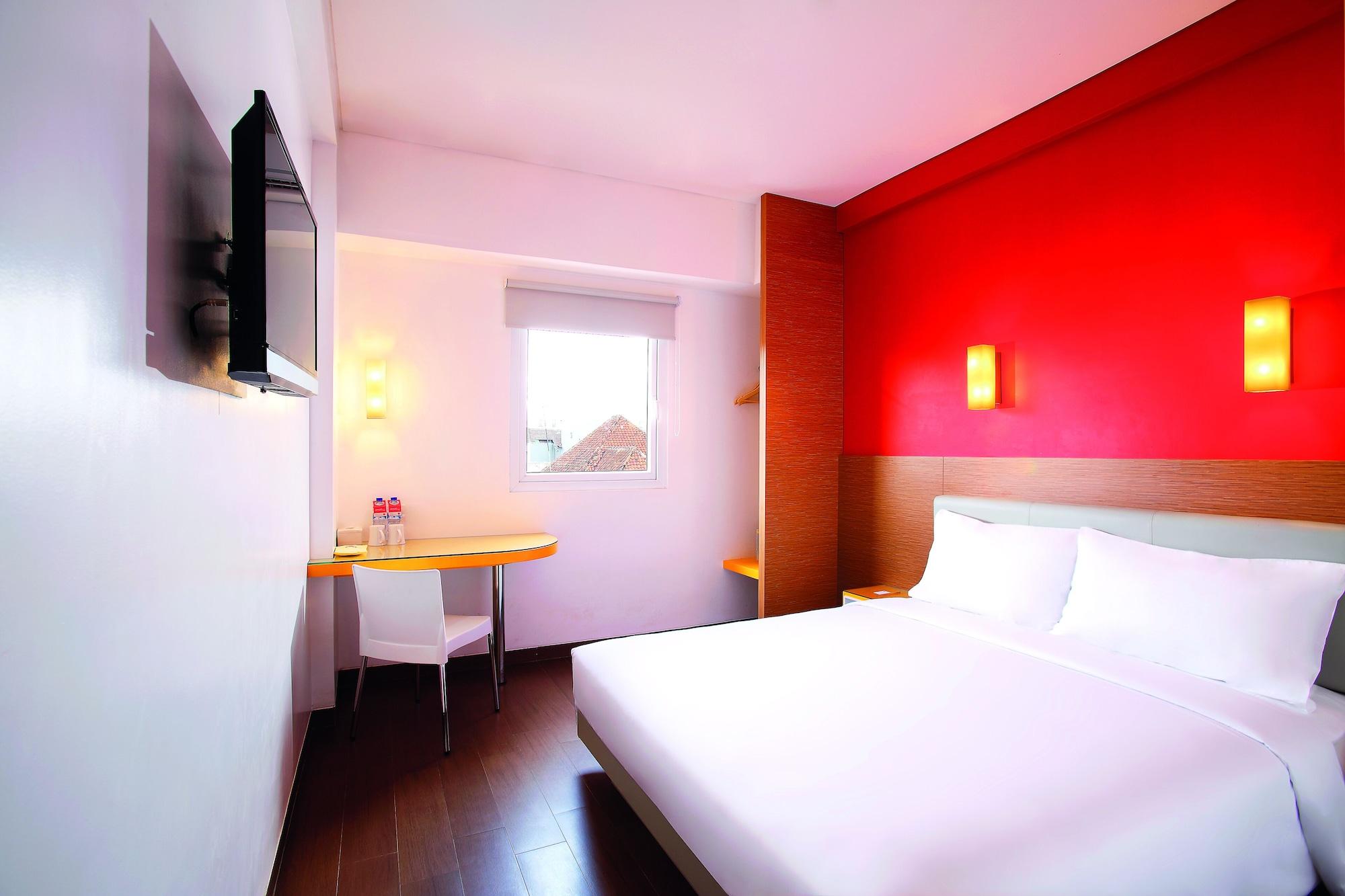 อมารีส โฮเต็ล ซิเลกอน Hotel ชิเลกอน ภายนอก รูปภาพ